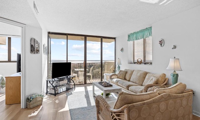 Atlantic Beach Apartment | Sands Villa 322