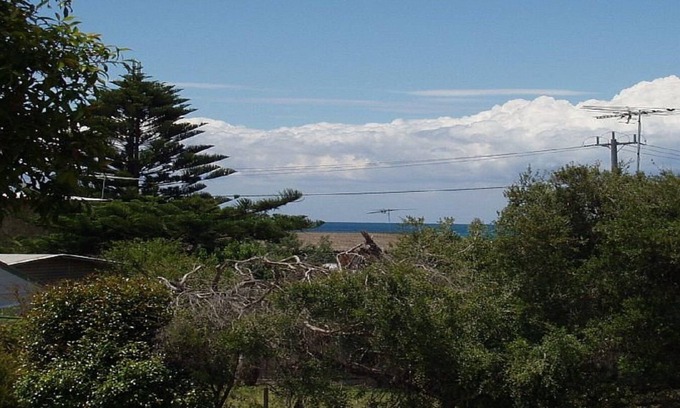 Indented Head House | Sandy Escape - Cosy retreat with a short stroll to the beach.
