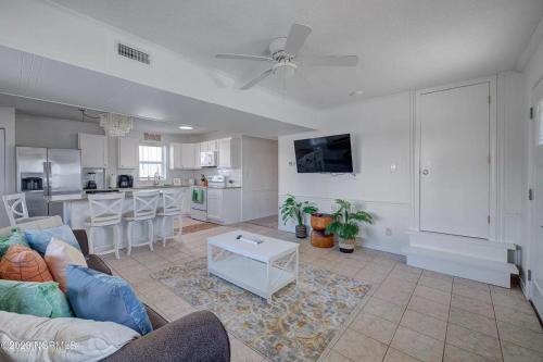 Surf City House | Sandy Lu #2