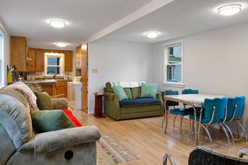 Old Orchard Beach House | Sandy Shores