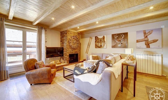 Baqueira Apartment | SANGLIER de Alma de Nieve