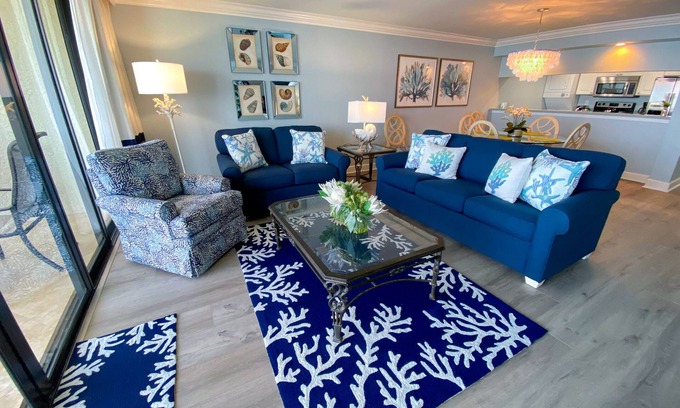 Punta Rassa Condo | Sanibel Harbour Resort Harbour Tower 712: Beachfront condo overlooking dazzling waters