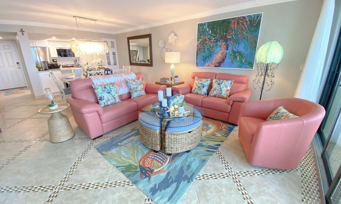 Punta Rassa Condo | Sanibel Harbour Resort Harbour Tower 813: Newly renovated! Enjoy the stunning sunsets too.