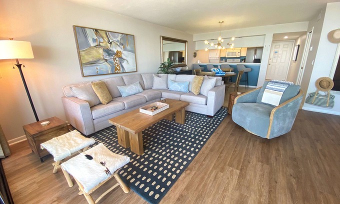 Punta Rassa Condo | Sanibel Harbour Resort Harbour Tower 312 Relaxing getaway overlooking the water
