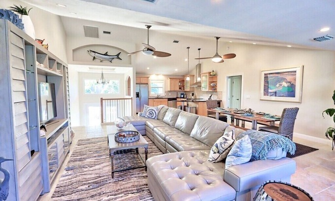 The Dunes House | Sanibel Vibes - Relax, Unwind, and Enjoy!