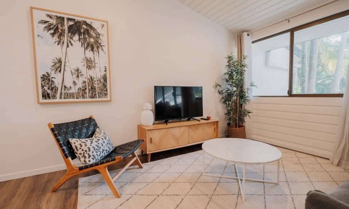 Sunshine Beach House | Santa Fe on Ferguson