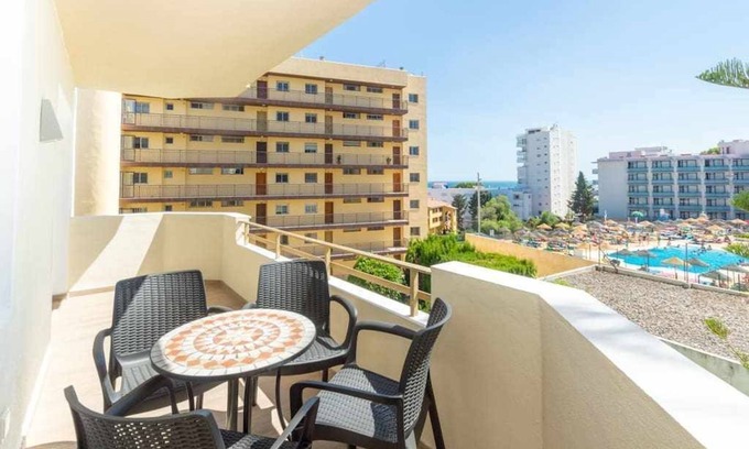 Benalmadena Costa Apartment | Santa Marta next to all services and the beach