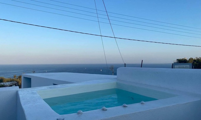 Akrotiri House | Santorita Suites