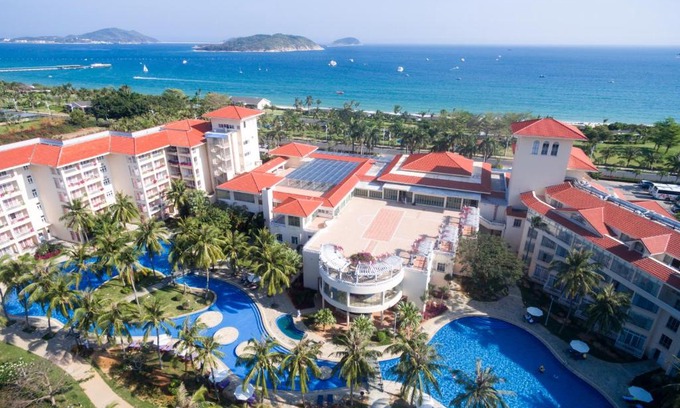 Jiyang Hotel | Sanya Resort Golden Palm