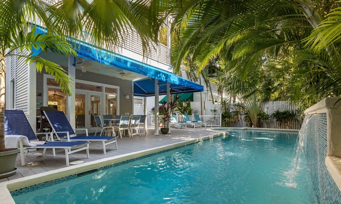Bahama Village House | SAPODILLA HOUSE ~ Spectacular 3B/3.5Ba Annex Home w/Private Heated Pool!