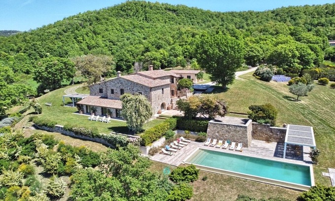 Sarteano Villa | Sapphire Villa