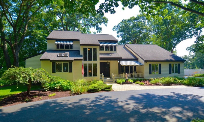 Saratoga Springs House | Saratoga Lakehouse with Private Dock - 3 mins to Track, Golf, State Park, Casino