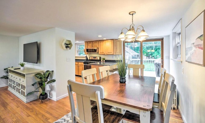 Saratoga Springs House | Saratoga Springs Retreat about 2 Mi to Racetrack!