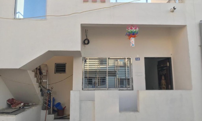 Rajpipla Apartment | SARDAR HOME STAY
