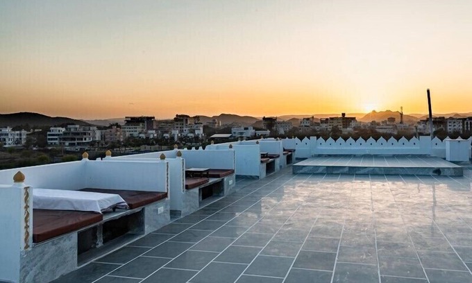 Mali Colony Hotel | Sargam Sadan