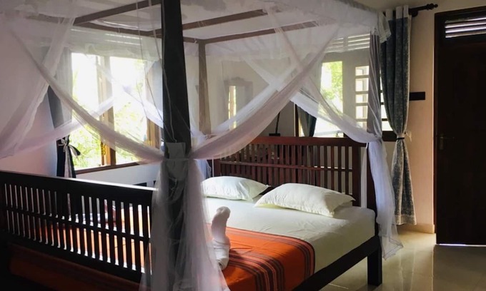 Ambalangoda Villa | Sathis Villa