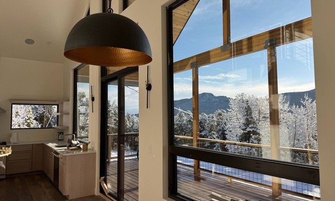 Black Hawk House | SAUNA, HOT TUB, FIREPIT, POOL TABLE AT THE TOP OF 10,000FT