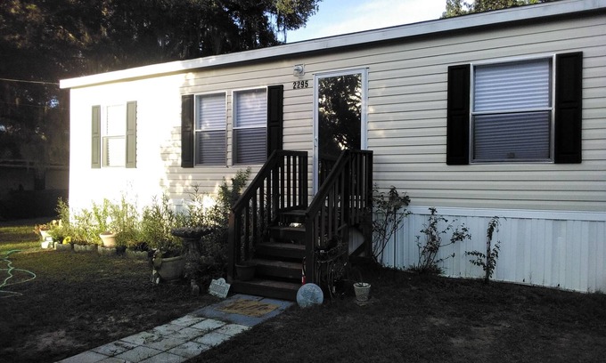 Homosassa House | Scallop Season - july 1st. Warm weather and lots of things to do on the water