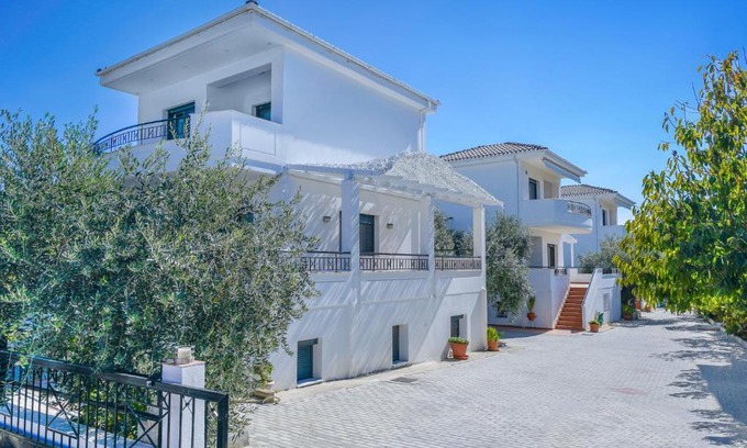 Potos Apartment | Scandia Villas