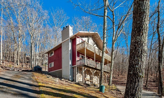Beech Mountain House | Scandinavian Inspired Chalet