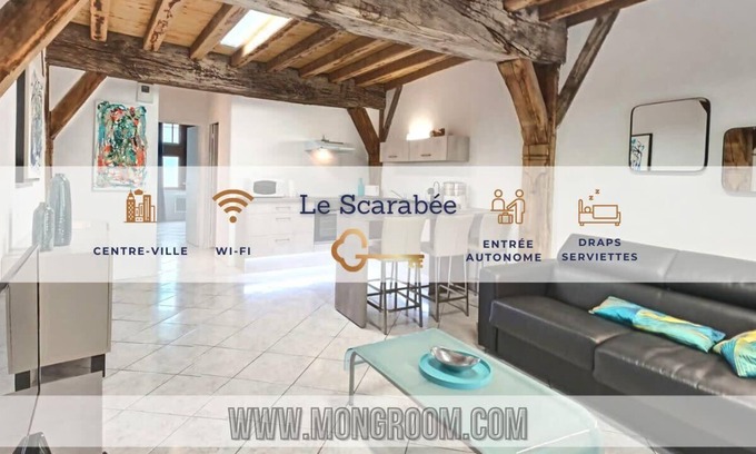 Old Town Apartment | Scarabée Bleu - Functional - Comfort - Mo Groom