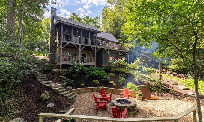 Banner Elk Cabin | Scarborough Fair - Between Boone and Banner Elk - Hot Tub - Screened In Porch - Pet Friendly