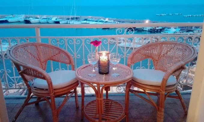 Scario Apartment | Scario Sunny Apartment in centro