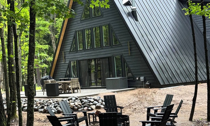Three Lakes Cabin | Scenic 3-bedroom Aframe with WiFi and AC on Three Lakes Chain