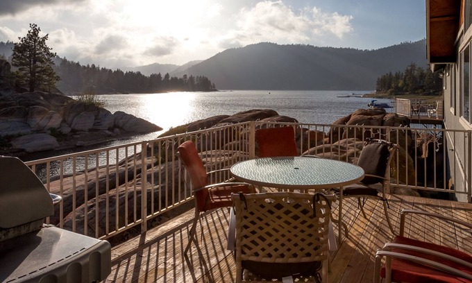 Boulder Bay House | Scenic Lakefront Home with Hot Tub at a Great Price