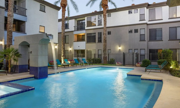 Paradise Valley Village Apartment | Scenic North Phoenix Getaway – Cozy Apartment with Resort-Style Amenities!