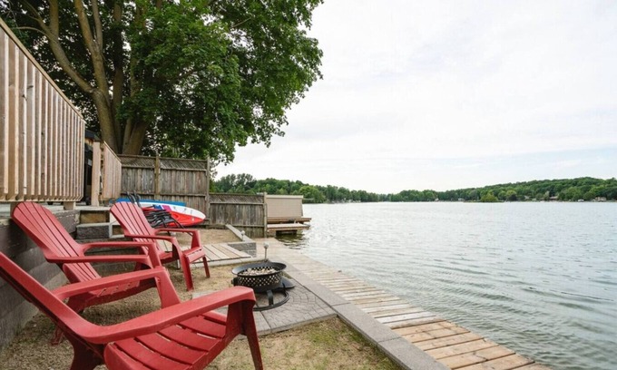 Brockton Cottage | Scenic Waterfront Cottage Retreat - Firepit & BBQ