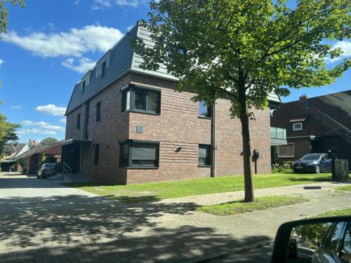 Buxtehude Apartment | Schöne Ferienwohnung in Buxtehude- Zentral -Lade Säule -6Person