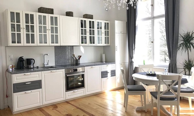 Heiligengrabe Apartment | Schloss Grabow, Resting Place & A Luxury Piano Collection Resort, Prignitz - Brandenburg