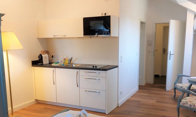 Hohendorf Apartment | Schloss Studio WE 27 - Hohendorf Castle