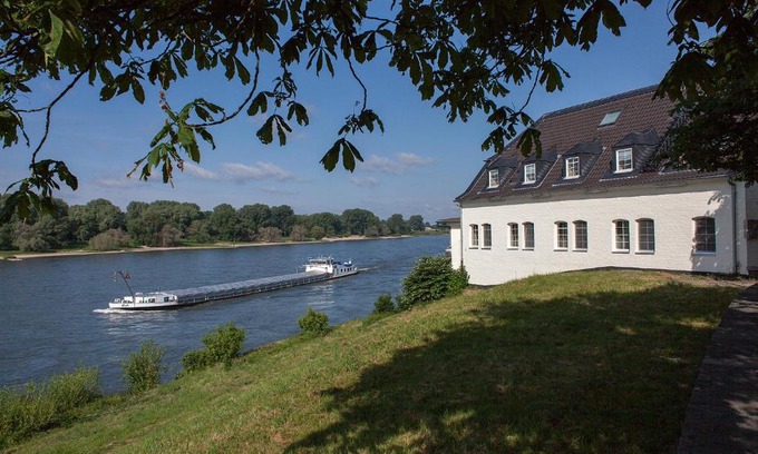 Golzheim Hotel | Schnellenburg