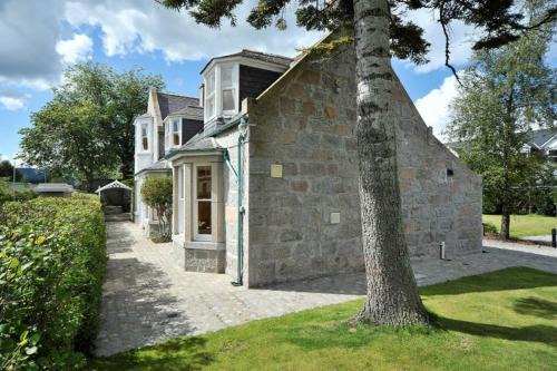 Ballater Bed & Breakfast | Schoolhouse