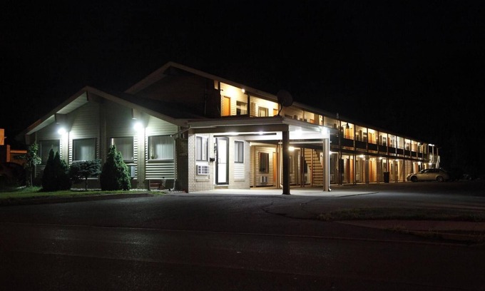 Newtonville Hotel | Scottish Inns Albany