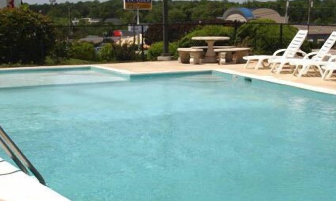 Commerce Hotel | Scottish Inns