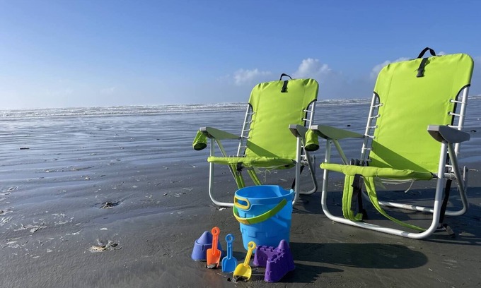 Washington Apartment | Sculpin Studio - Steps to Beach - Ocean View, Dog Friendly!