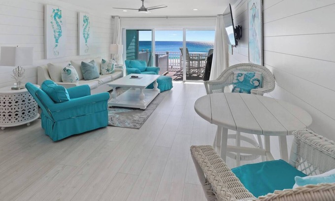 Delos Apartment | SD12 3BR/2kit/PRV BCH Free Beach Svc