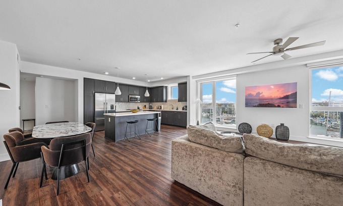 Marina del Rey Apartment | Sea Breeze Escape 3BR Coastal Gem w/2 Balconies