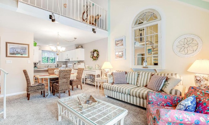 Bethany Beach Apartment | Sea Colony - 9803 Evergreen