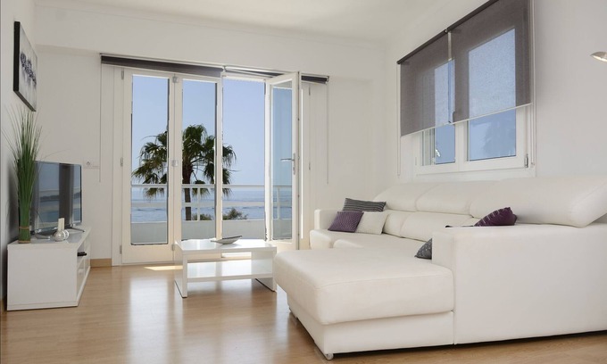 Cala Bona Apartment | SEA FRONT APARTMENT