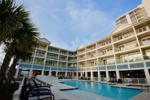 Gulf Shores Apartment | Sea Glass 214 New Condo ON THE BEACH