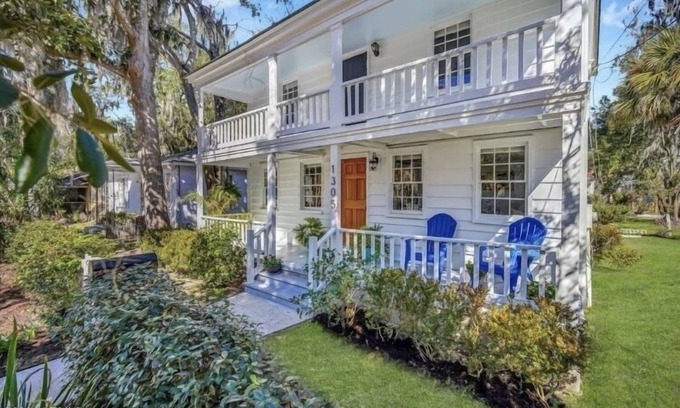 Northwest Quadrant House | Sea Glass Cottage on Duke - Three Bedrooms Downtown Beaufort