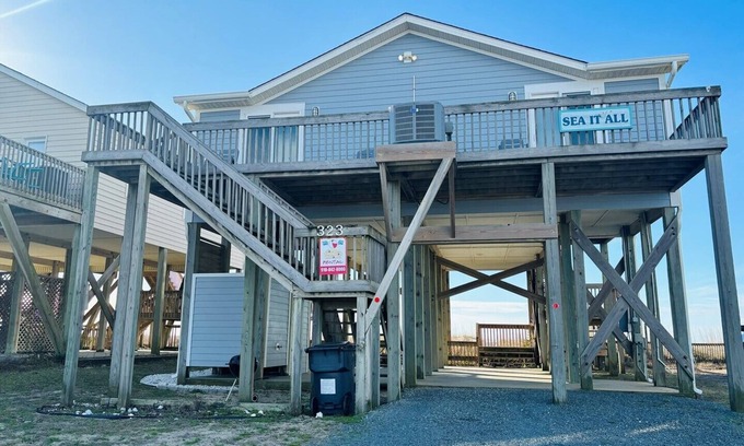 Holden Beach House | Sea It All - Beautiful Oceanfront Beach Cottage! Panoramic Views!