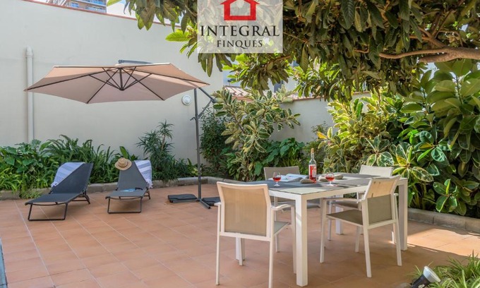 Palamos House | Sea La Vie Home Palamós