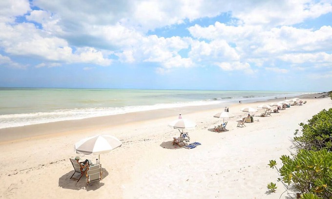 Wabasso Beach Condo | Sea Oaks Tennis Villa near beach, pools, pickleball and tennis courts!