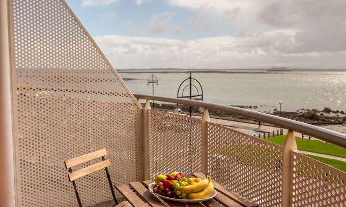 Galway Apartment | Sea Pointe 2 Bedroom Apartment with Stunning Views