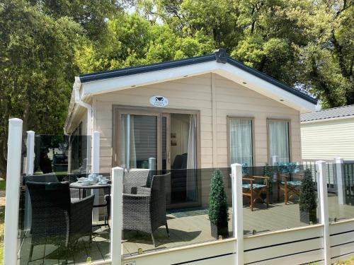 Mudeford House | Sea Shore Lodge Mudeford